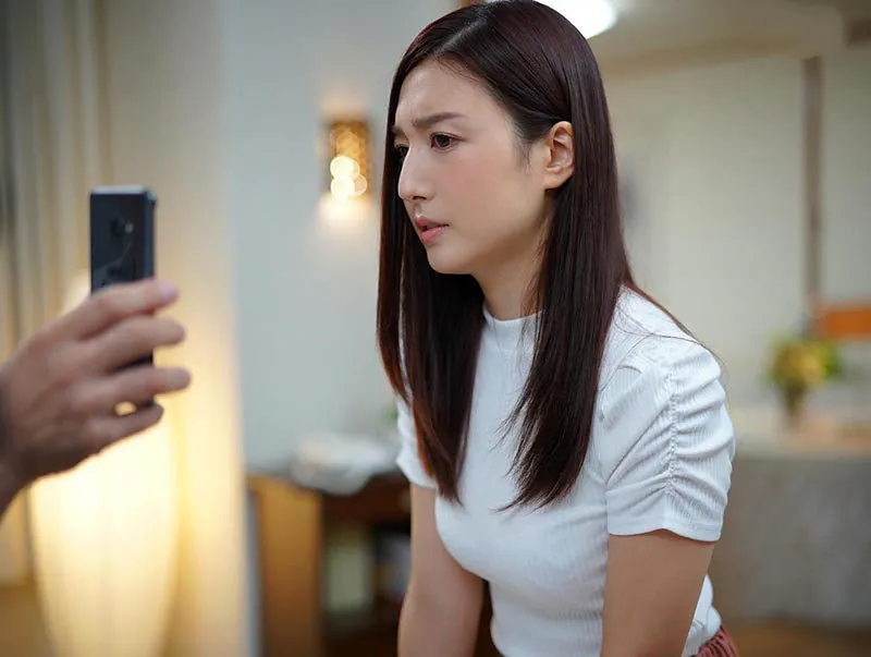 Cô vợ vụng trộm bị gã chồng bắt quả tang và cái kết jav